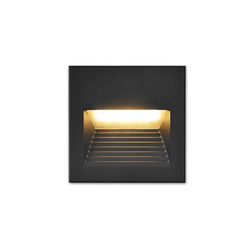 outdoor spotlighting for steps